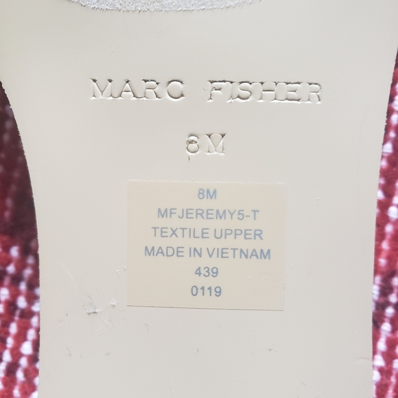 Marc Fisher Slides - Picture 5 of 5